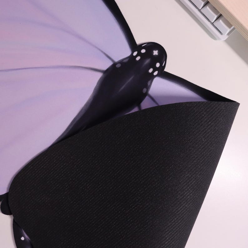 Purple Lilac Butterfly Deskmat - Tradescantia Purple incelemesi ve fiyatı